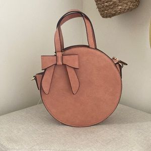 Round Shoulder Bag